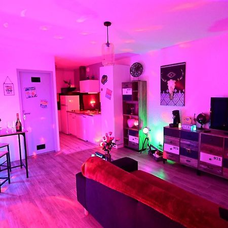Luxe Sauna Privatif Et Grand Bain Jacuzzi A Deux A Biscarosse Plage Pour Nuit Romantique Avec Decoration Led Et Bougies Бискаррос Экстерьер фото