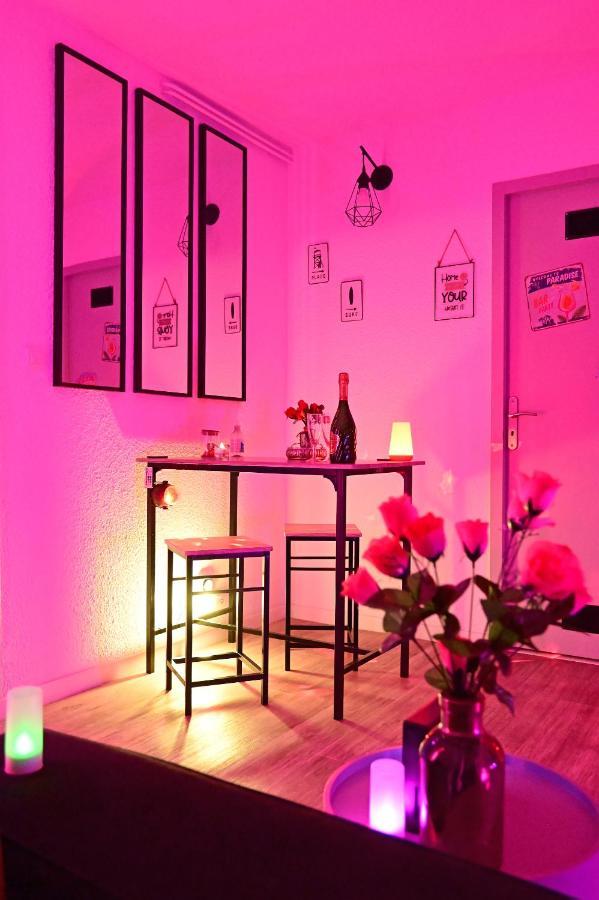 Luxe Sauna Privatif Et Grand Bain Jacuzzi A Deux A Biscarosse Plage Pour Nuit Romantique Avec Decoration Led Et Bougies Бискаррос Экстерьер фото